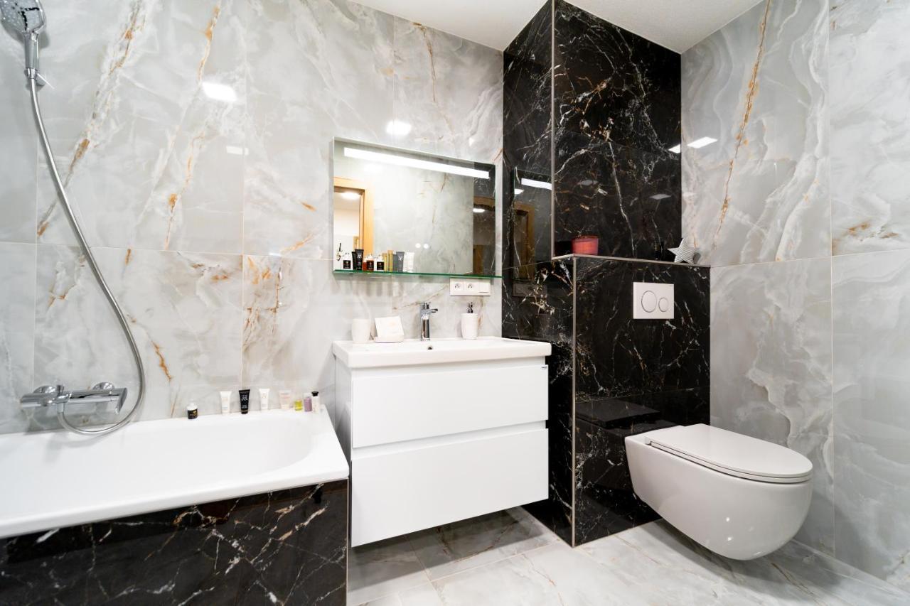 Apartman Discreet Kysucke Nove Mesto Esterno foto