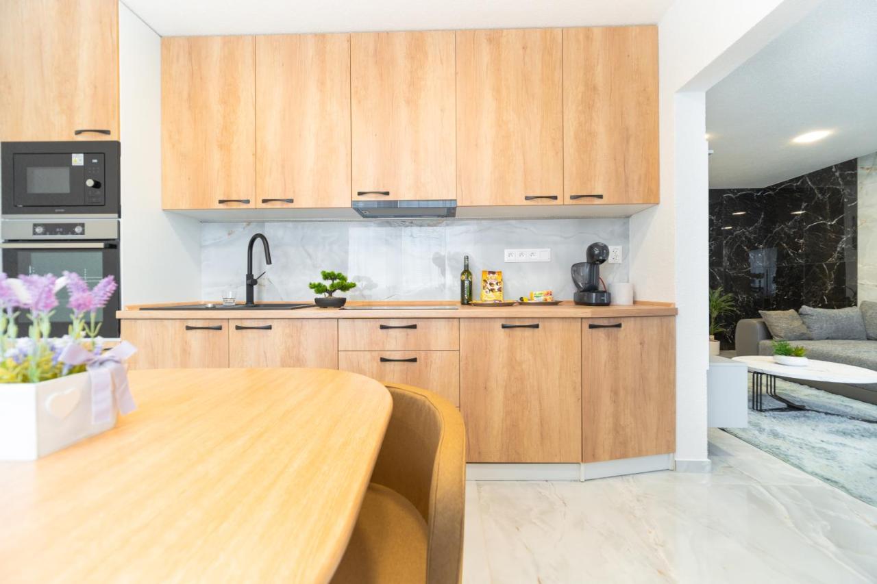 Apartman Discreet Kysucke Nove Mesto Esterno foto